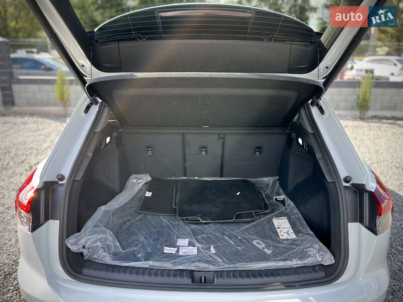 Внедорожник / Кроссовер Audi Q4 e-tron 2024 в Днепре