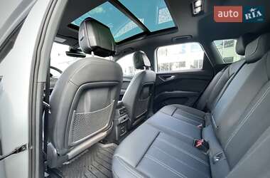 Внедорожник / Кроссовер Audi Q4 e-tron 2024 в 