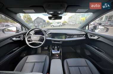 Внедорожник / Кроссовер Audi Q4 e-tron 2024 в 