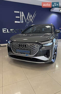 Внедорожник / Кроссовер Audi Q4 e-tron 2025 в 