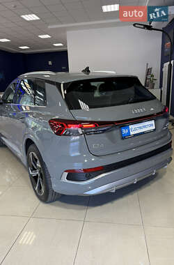 Внедорожник / Кроссовер Audi Q4 e-tron 2025 в 