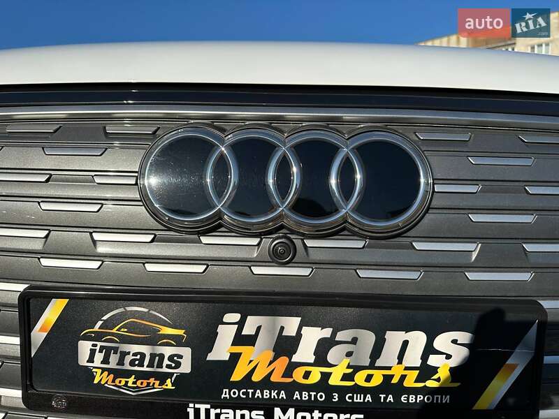 Внедорожник / Кроссовер Audi Q4 e-tron 2023 в Стрые