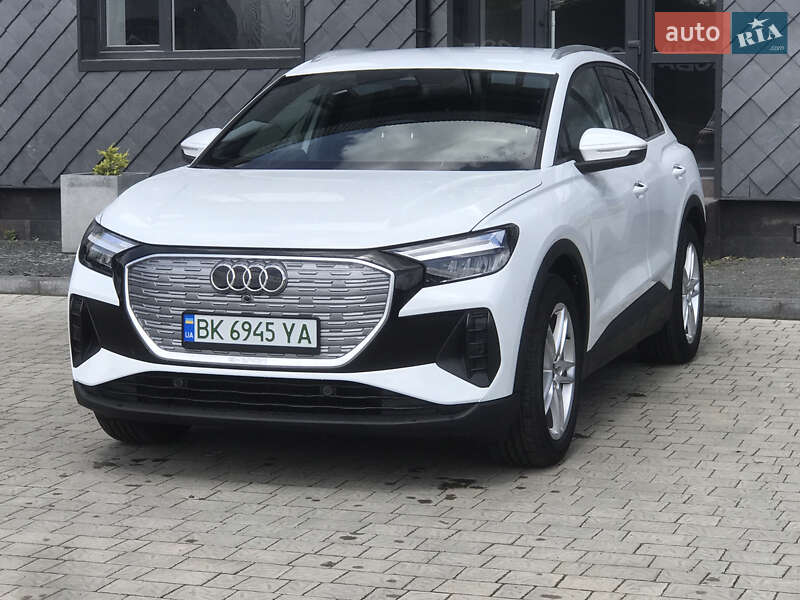Внедорожник / Кроссовер Audi Q4 e-tron 2023 в Ровно
