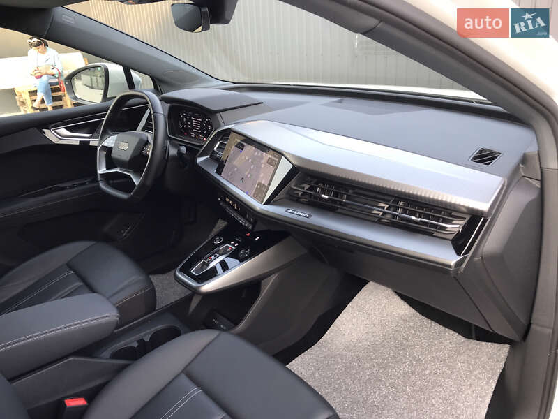Внедорожник / Кроссовер Audi Q4 e-tron 2023 в Ровно