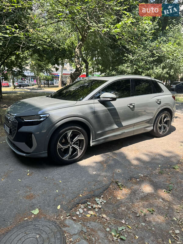Позашляховик / Кросовер Audi Q4 e-tron 2022 в Одесі