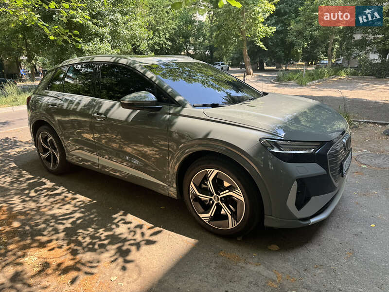 Позашляховик / Кросовер Audi Q4 e-tron 2022 в Одесі