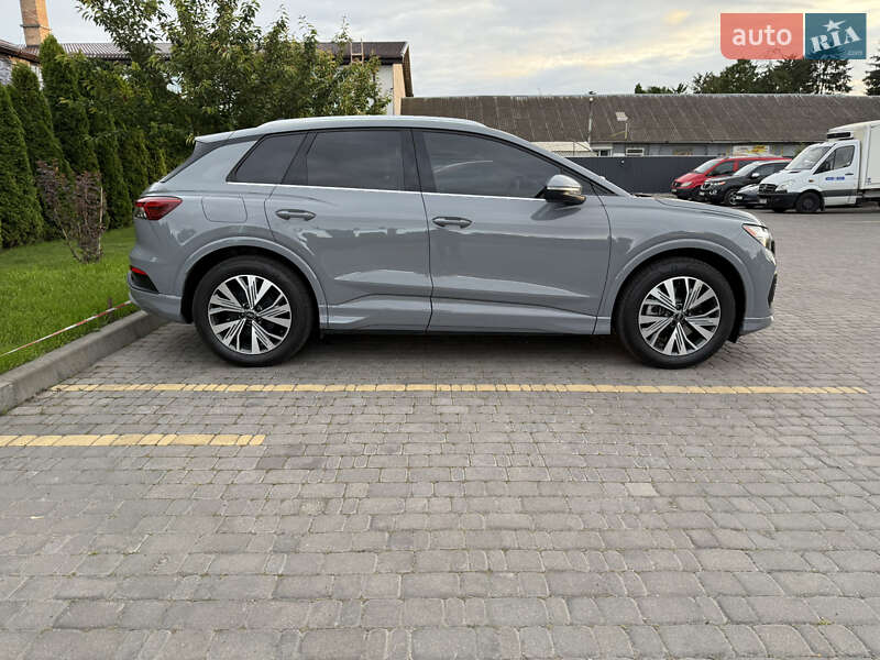 Позашляховик / Кросовер Audi Q4 e-tron 2023 в Києві
