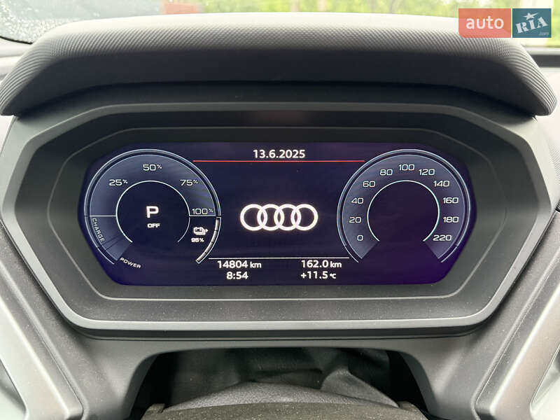 Позашляховик / Кросовер Audi Q4 e-tron 2023 в Києві