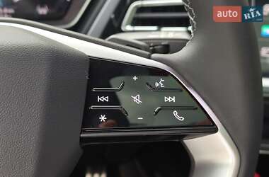 Позашляховик / Кросовер Audi Q4 e-tron 2025 в 