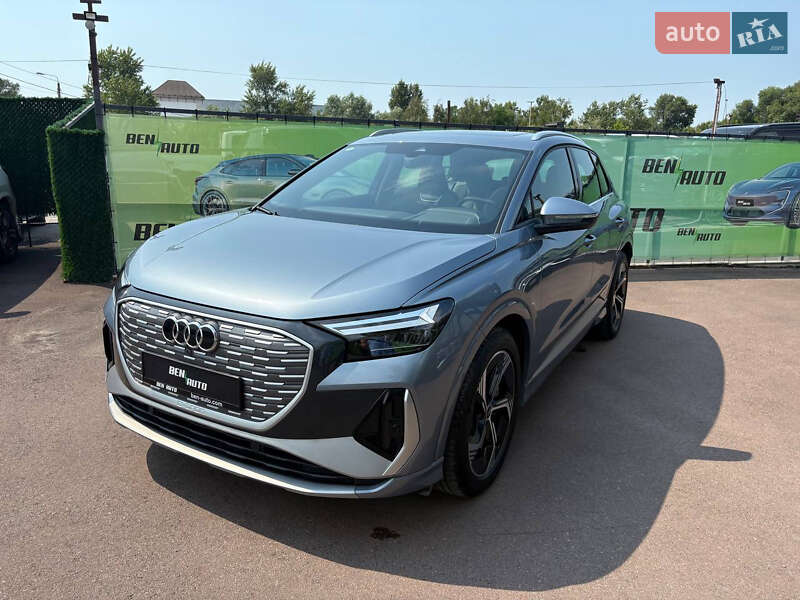 Позашляховик / Кросовер Audi Q4 e-tron 2023 в Києві