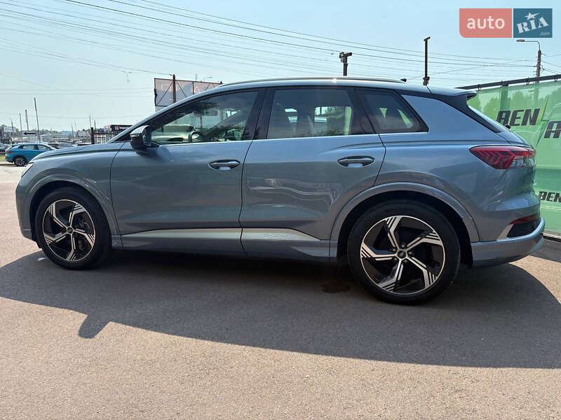 Позашляховик / Кросовер Audi Q4 e-tron 2023 в Києві