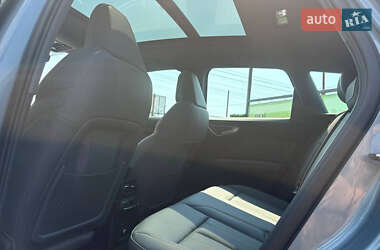 Внедорожник / Кроссовер Audi Q4 e-tron 2023 в 