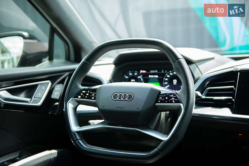 Позашляховик / Кросовер Audi Q4 e-tron 2022 в Мукачевому