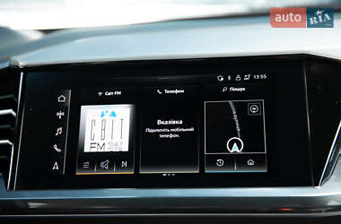 Позашляховик / Кросовер Audi Q4 e-tron 2022 в 