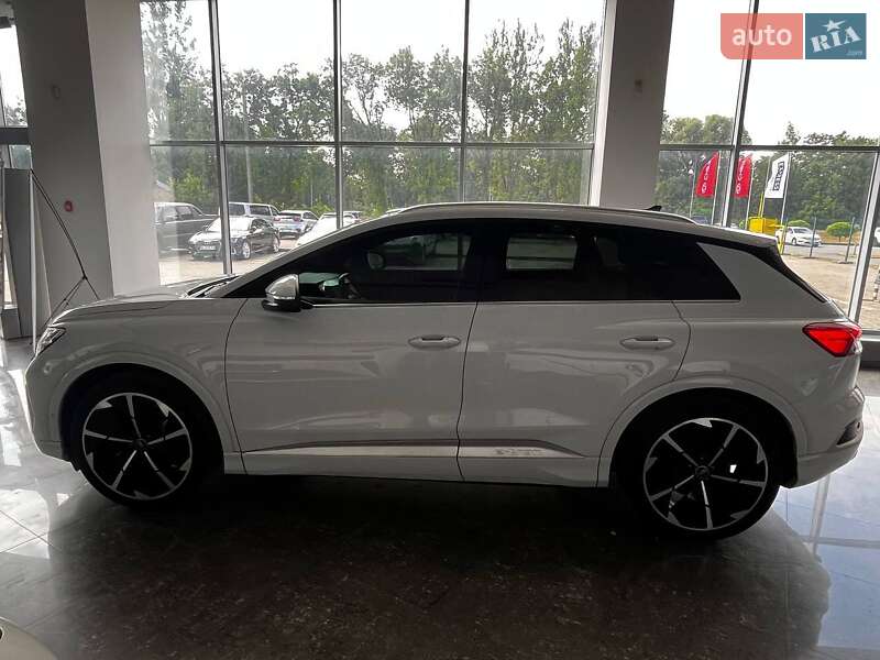Внедорожник / Кроссовер Audi Q4 e-tron 2022 в Львове