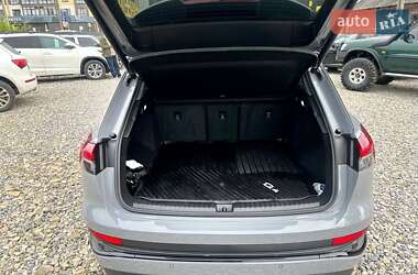 Внедорожник / Кроссовер Audi Q4 e-tron 2023 в 