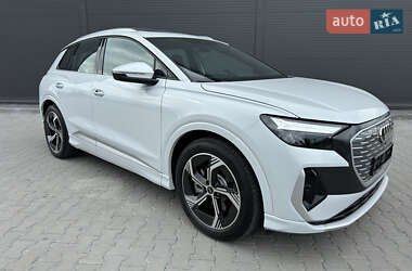 Внедорожник / Кроссовер Audi Q4 e-tron 2025 в 