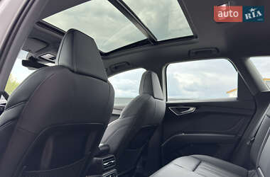 Внедорожник / Кроссовер Audi Q4 e-tron 2025 в 