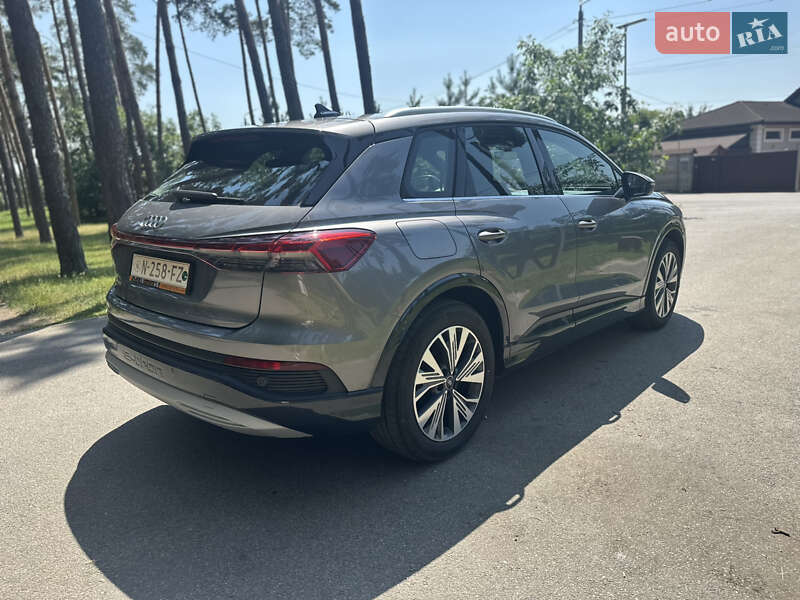 Позашляховик / Кросовер Audi Q4 e-tron 2021 в Києві