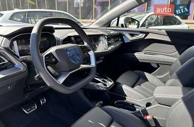Позашляховик / Кросовер Audi Q4 e-tron 2025 в 