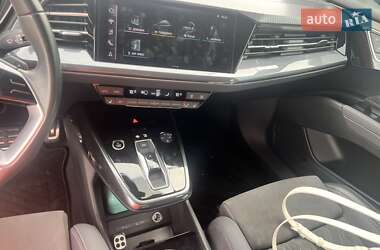 Внедорожник / Кроссовер Audi Q4 e-tron 2023 в 