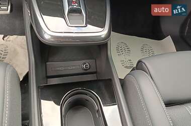 Внедорожник / Кроссовер Audi Q4 e-tron 2025 в 
