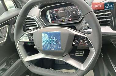 Внедорожник / Кроссовер Audi Q4 e-tron 2025 в 