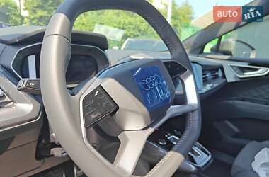Внедорожник / Кроссовер Audi Q4 e-tron 2024 в 