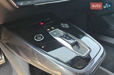 Внедорожник / Кроссовер Audi Q4 e-tron 2024 в 
