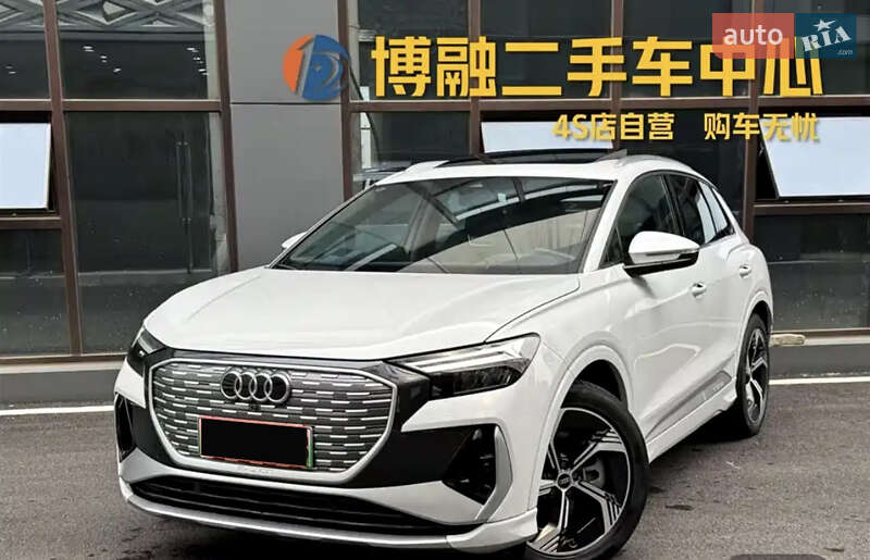Audi Q4 e-tron 2023