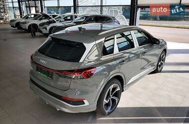 Позашляховик / Кросовер Audi Q4 e-tron 2025 в 