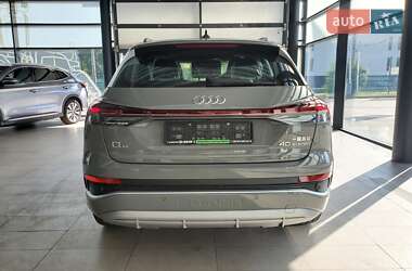 Позашляховик / Кросовер Audi Q4 e-tron 2025 в 