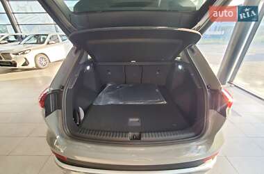Позашляховик / Кросовер Audi Q4 e-tron 2025 в 