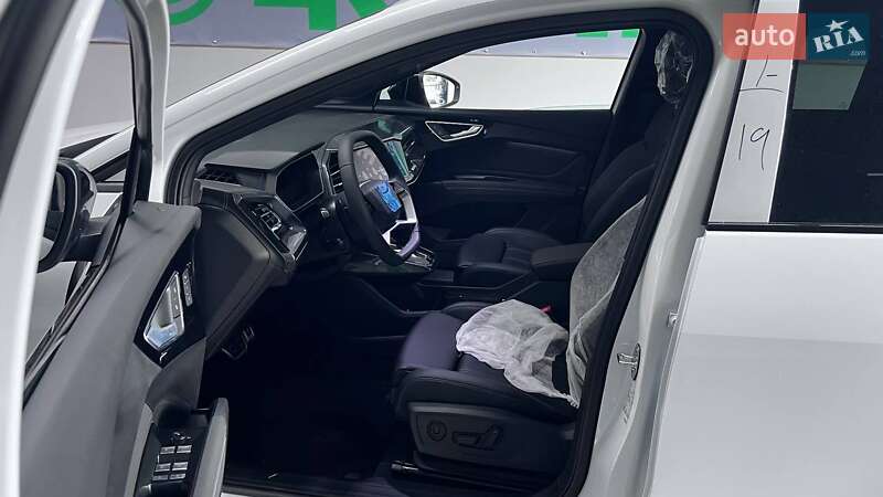 Внедорожник / Кроссовер Audi Q4 e-tron 2025 в Киеве