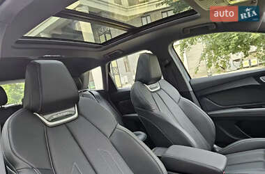 Внедорожник / Кроссовер Audi Q4 e-tron 2023 в 
