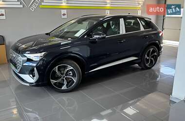 Позашляховик / Кросовер Audi Q4 e-tron 2025 в 