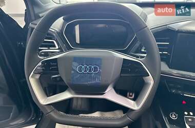 Позашляховик / Кросовер Audi Q4 e-tron 2025 в 