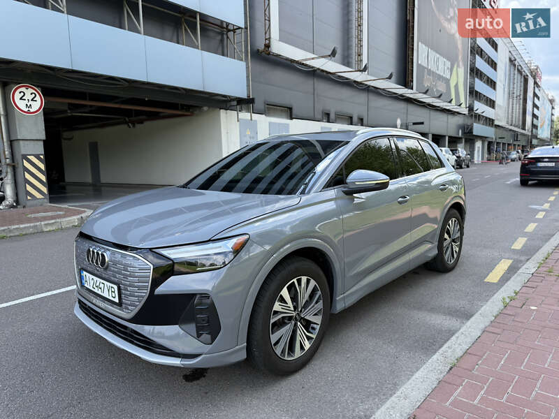 Внедорожник / Кроссовер Audi Q4 e-tron 2023 в Киеве