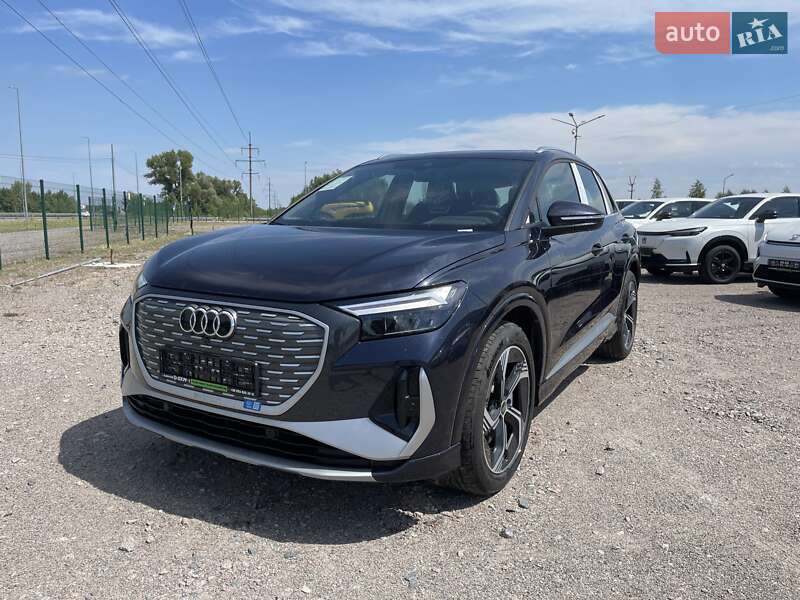 Audi Q4 e-tron 2025