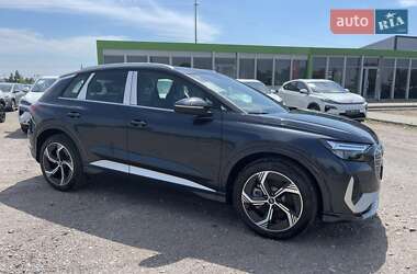 Внедорожник / Кроссовер Audi Q4 e-tron 2025 в 