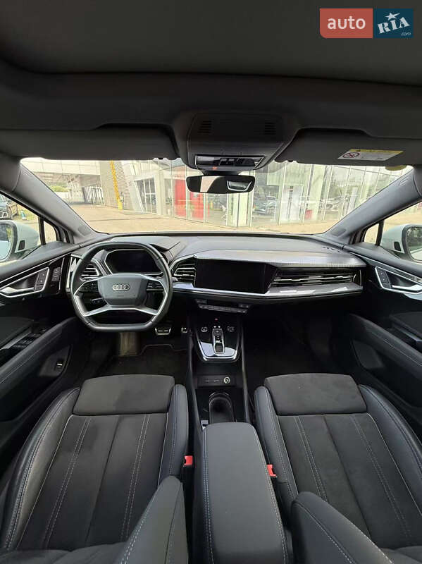 Внедорожник / Кроссовер Audi Q4 e-tron 2023 в Киеве