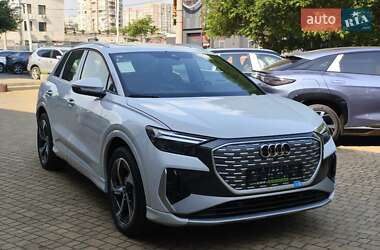 Внедорожник / Кроссовер Audi Q4 e-tron 2025 в 