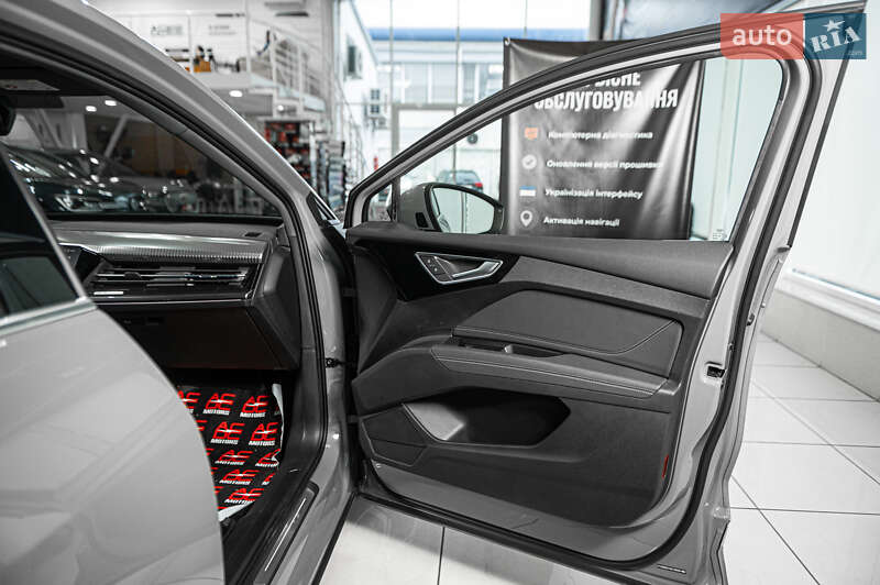 Внедорожник / Кроссовер Audi Q4 e-tron 2022 в Одессе