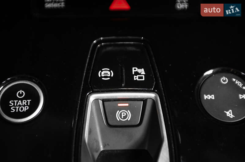 Внедорожник / Кроссовер Audi Q4 e-tron 2022 в Одессе