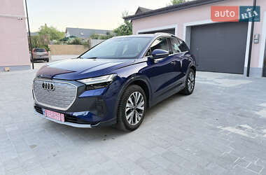 Внедорожник / Кроссовер Audi Q4 e-tron 2023 в 