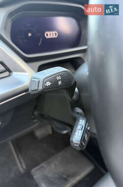 Внедорожник / Кроссовер Audi Q4 e-tron 2023 в 