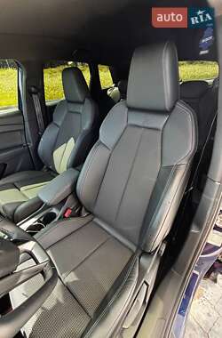 Внедорожник / Кроссовер Audi Q4 e-tron 2022 в 