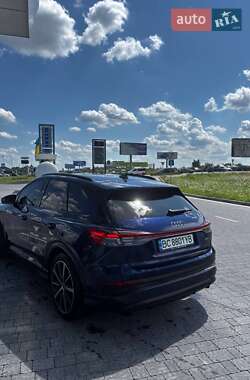 Внедорожник / Кроссовер Audi Q4 e-tron 2022 в 