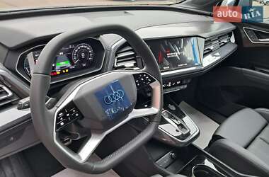 Внедорожник / Кроссовер Audi Q4 e-tron 2025 в 
