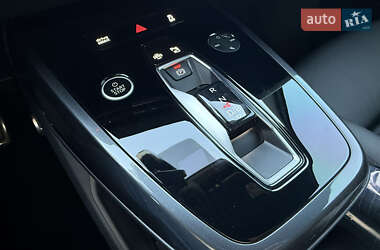 Внедорожник / Кроссовер Audi Q4 e-tron 2023 в 